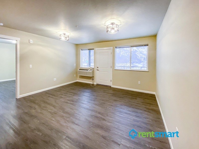 Spacious 2 bedroom / 2 bathroom apartment - The Mount Jumbo Floor Plan property image