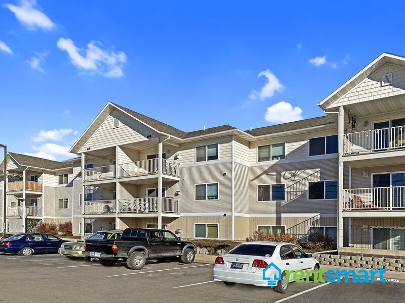 Pet Friendly 2 bed 2 bath Condo property image