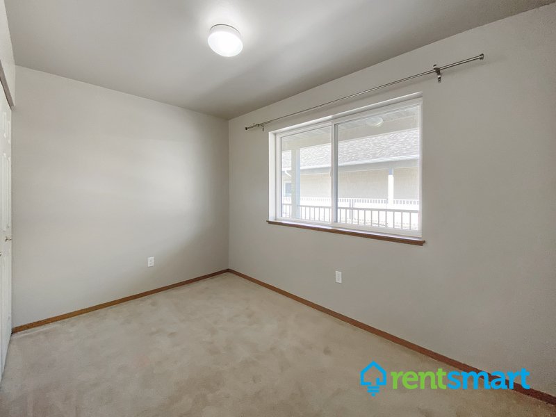 Pet Friendly 2 bed 2 bath Condo property image