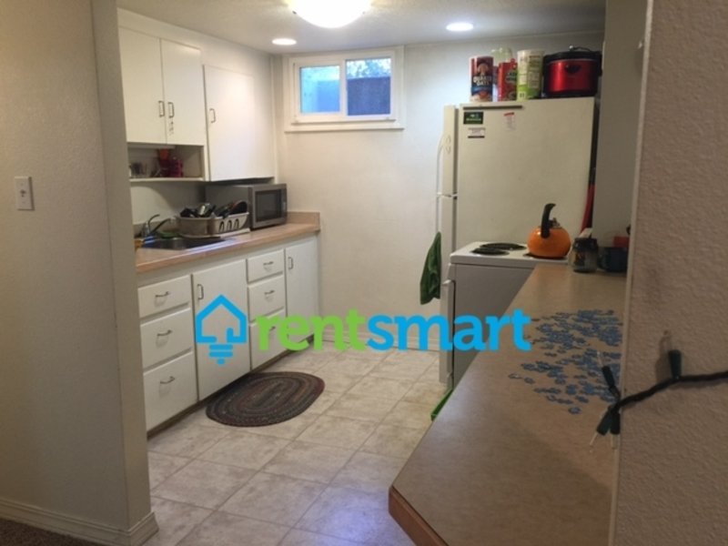 Sweet two bedroom University area apartment - Heat Included! property image