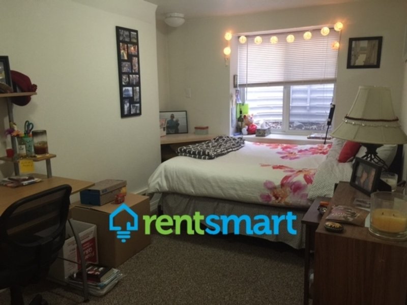 Sweet two bedroom University area apartment - Heat Included! property image