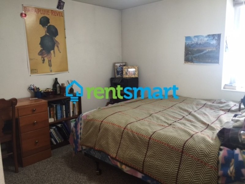 Sweet two bedroom University area apartment - Heat Included! property image