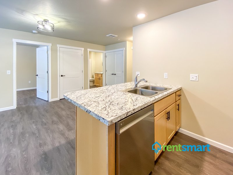 Luxury one bedroom apartment - The Grizzly Den Floorplan property image