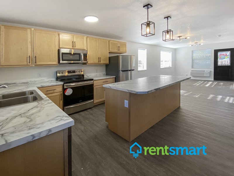 Newer Construction - Stylish One Bedrooms Available - Pet Friendly property image