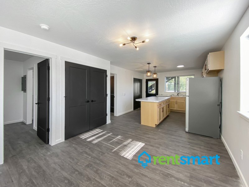 Newer Construction - Stylish One Bedrooms Available - Pet Friendly property image