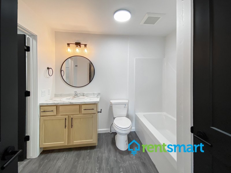 Newer Construction - Stylish One Bedrooms Available - Pet Friendly property image