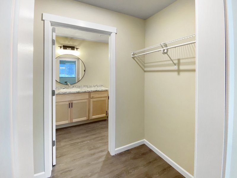 Spacious 2 bedroom / 2 bathroom apartment - The Mount Jumbo Floor Plan property image