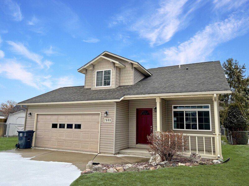 Single Family Home located in Orchard Homes property image