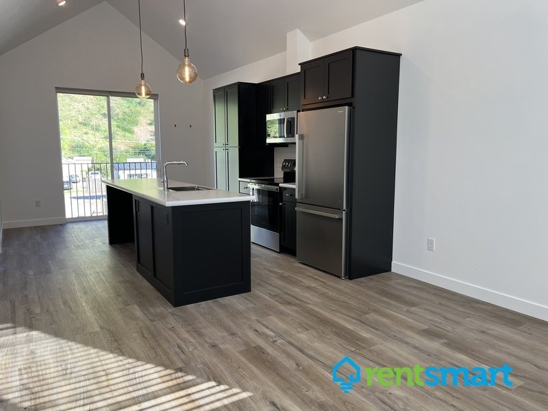 Sophisticated Modern Living Starts Here property image