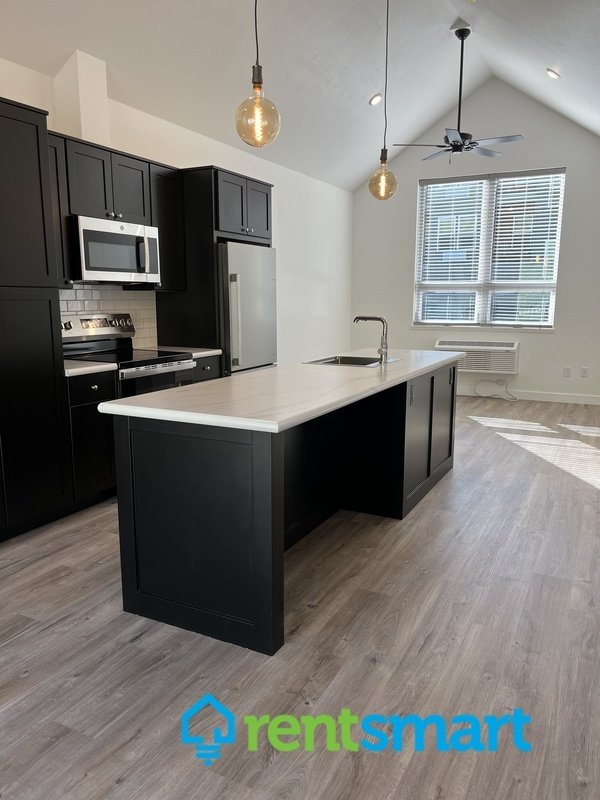 Sophisticated Modern Living Starts Here property image
