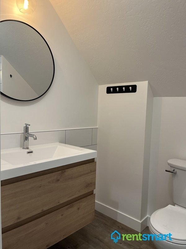 Sophisticated Modern Living Starts Here property image