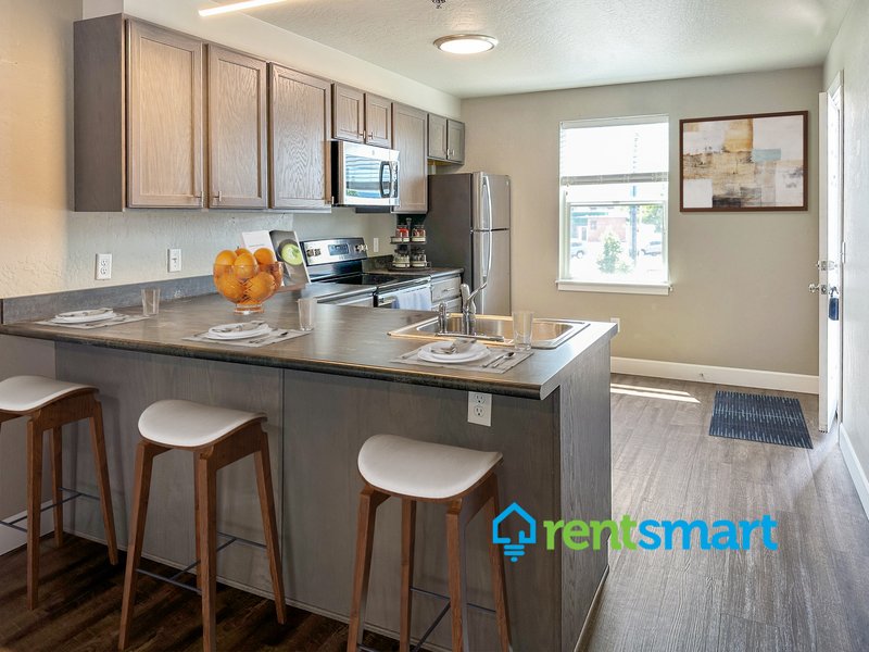Cozy 2 bedroom apartment, Central Missoula! property image