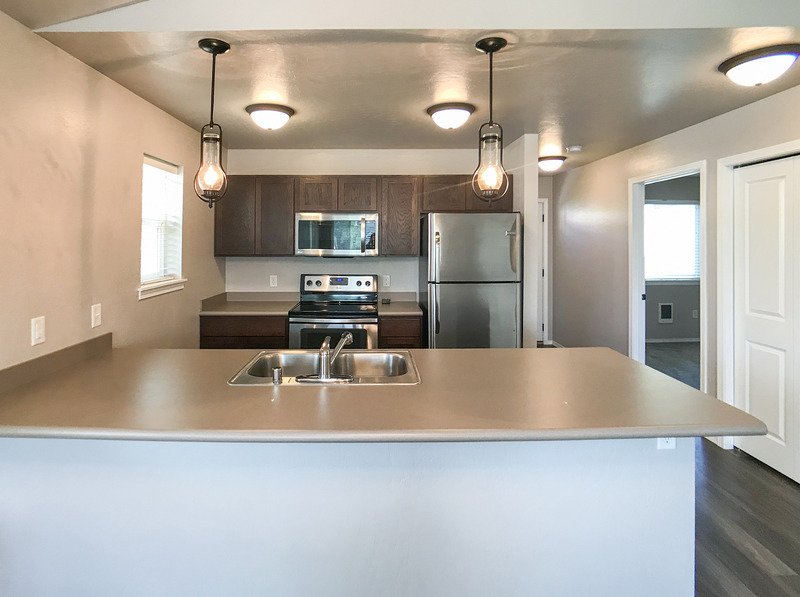 Darling 2 bedroom - Garage! AC! Patio! property image