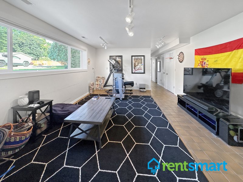 Spacious Rattlesnake Home - Pet friendly property image